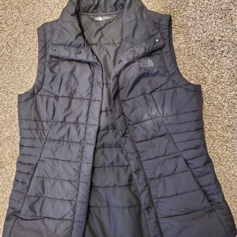 Black, The North Face Vest, EUC, size small